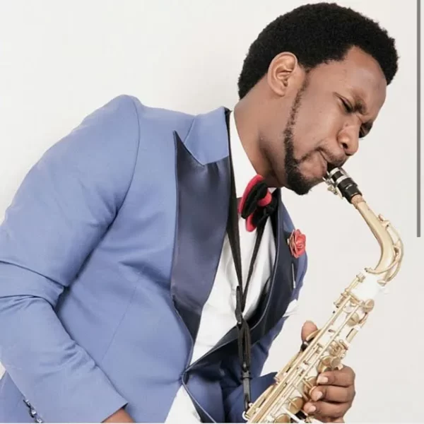 beejay-sax2