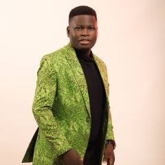 tosin-bee1