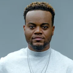 travis-greene2